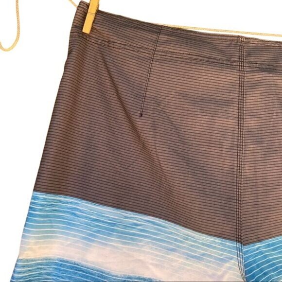 Hang Ten Board Blue Water White Grey Swim Trunks Shorts Size 38 - Picture 15 of 15